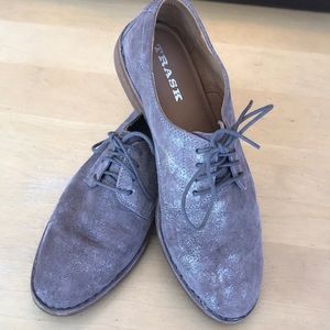Trask metallic suede Ana lace tie oxford shoes Size 8